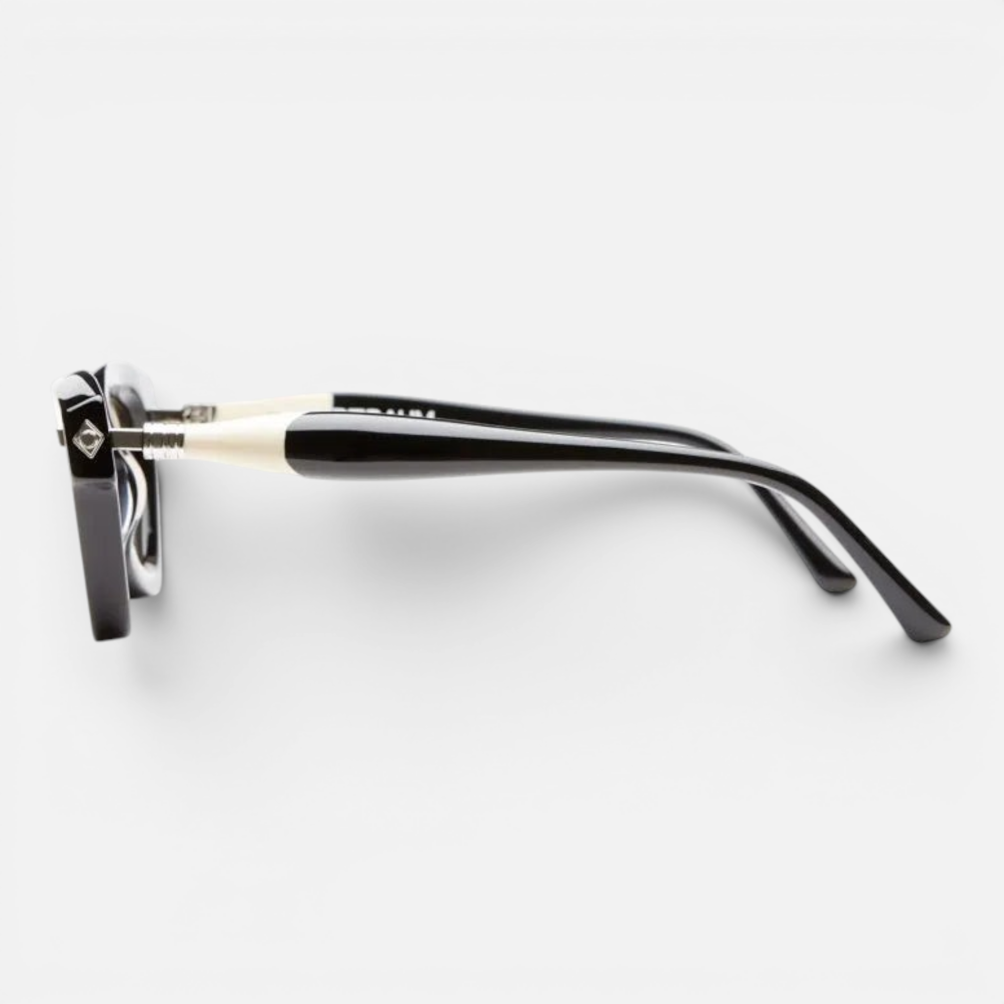 Sunglasses - Kuboraum J7